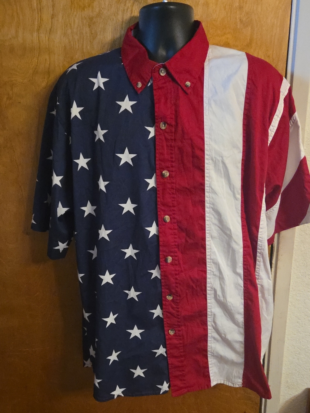 Endless Summer Short-Sleeve Flag Print Button-Up Shirt - Red, White & Blue XL